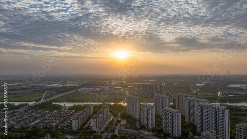 Fototapeta Naklejka Na Ścianę i Meble -  The scenery of city sunset and evening glow