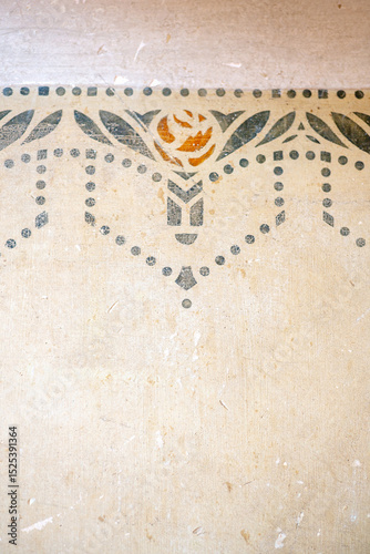 Inneneinrichtung, Design: Wandputz mit dekorativem Muster im Altbau.