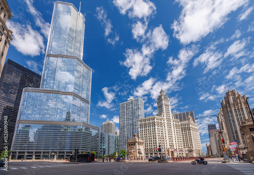 Wallpaper Mural Vibrant sunny view of Chicago downtown skyline under a blue sky Torontodigital.ca