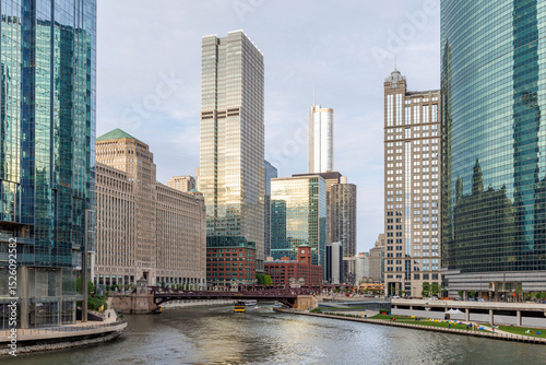 Wallpaper Mural Scenic view of downtown Chicago during sunset Torontodigital.ca