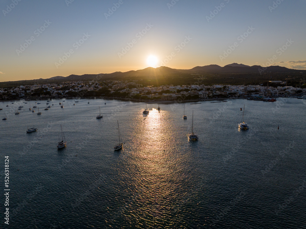 Fototapeta premium Faro de Portocolom en la Isla de Mallorca, Baleares