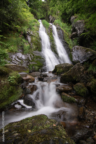 Cascade en Ariège au printemps