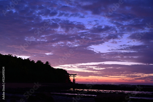 青島海岸の朝焼け