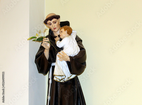 Bilde på lerret Statue of Saint Anthony of Padua holding baby Jesus