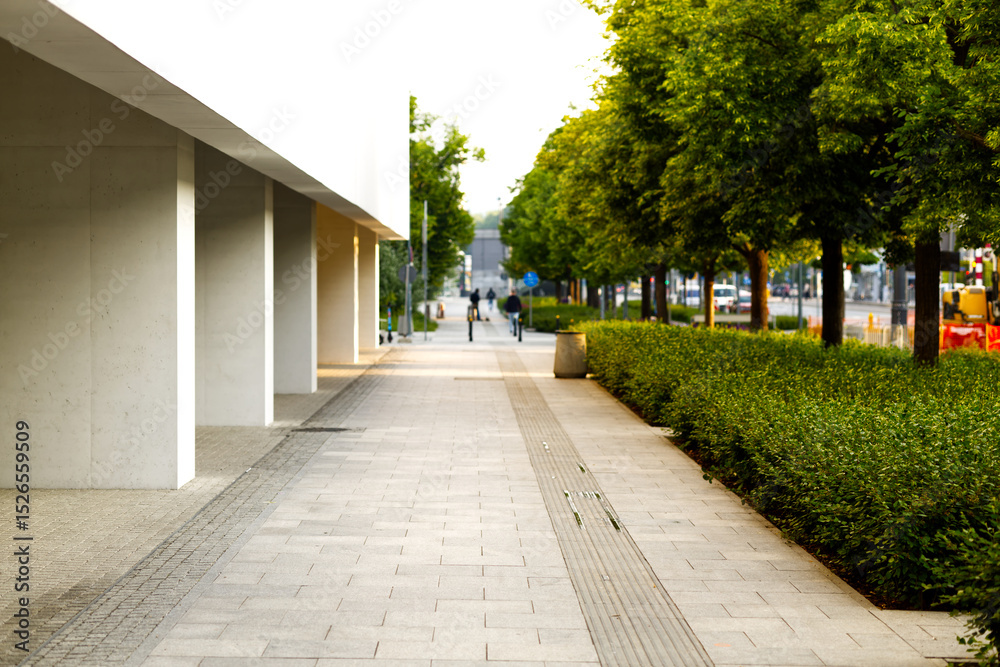 Fototapeta premium A path in Warsaw between urban life and nature