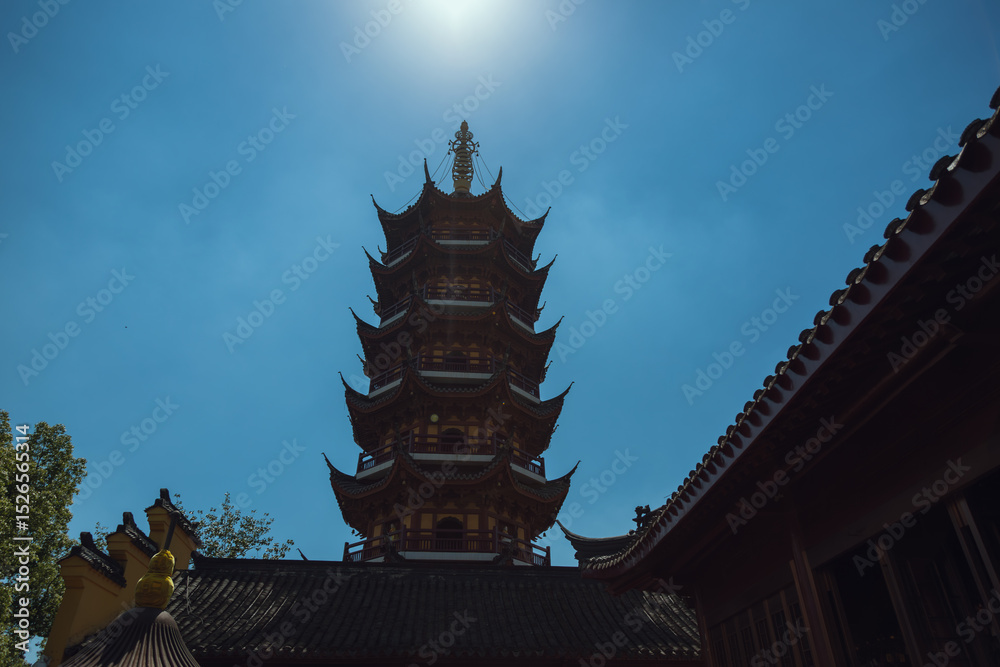 Fototapeta premium Medicine Buddha Pagoda, Jiming Temple, Nanjing, Jiangsu, China 