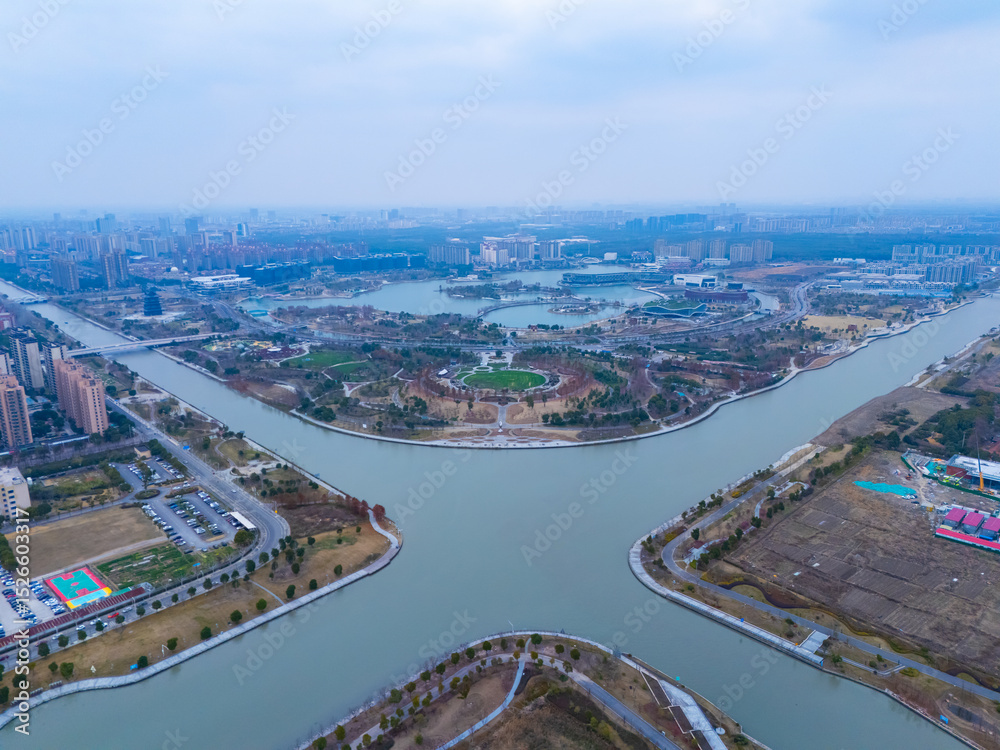 Obraz premium Aerial view of the second largest artificial lake in Shanghai