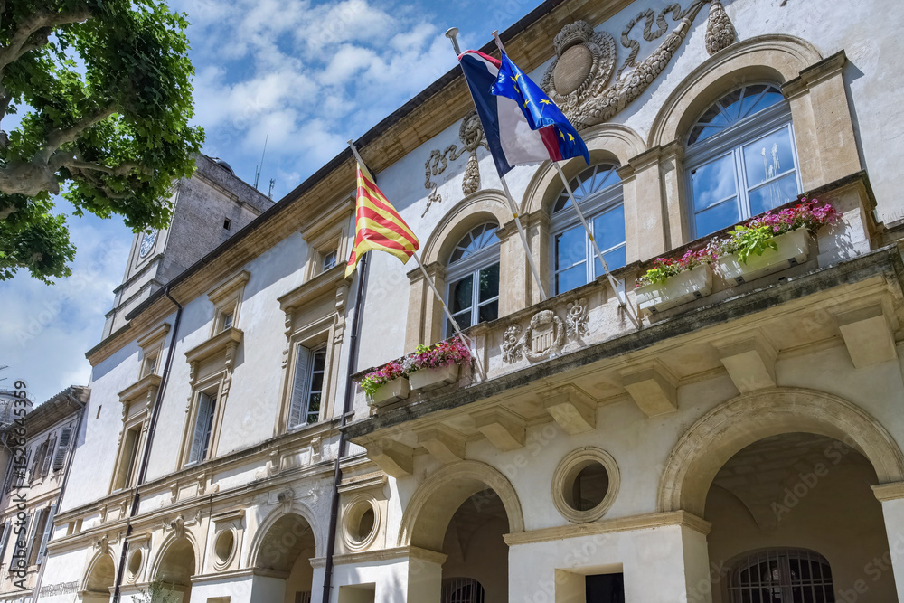 Obraz premium Saint-Remy-de-Provence in France, village in the south, the city hall in the center 