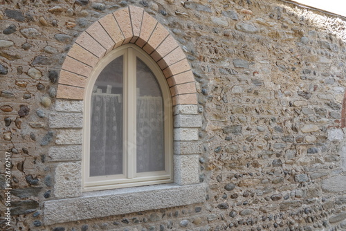 Wallpaper Mural window in stone wall Torontodigital.ca