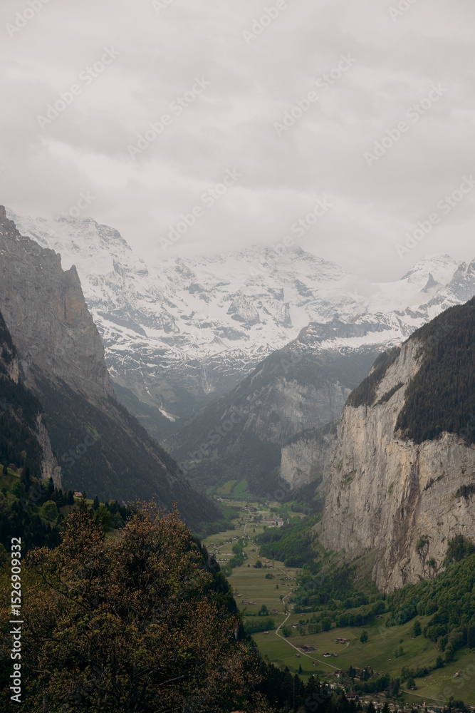 Fototapeta premium mountains in the national park on the shore of the lake, lake in the mountains 