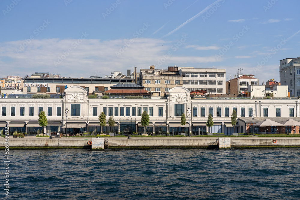 Naklejka premium Palace view from the Bosphorus. Istanbul Turkey