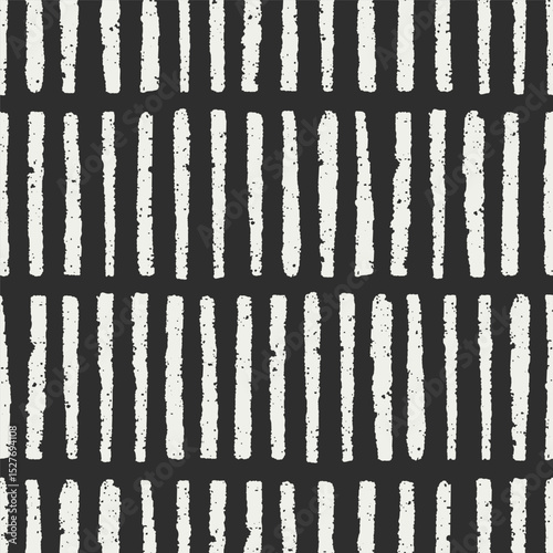 Abstract pattern, seamless texture with scribble lines, grunge-style brushstrokes, rough streaks. Endless grungy print, background design for textile, wrapping. Hand-drawn vector illustration