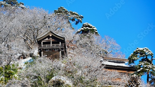 冬の山寺
