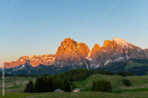 Seiser Alm am Abend Dolomiten