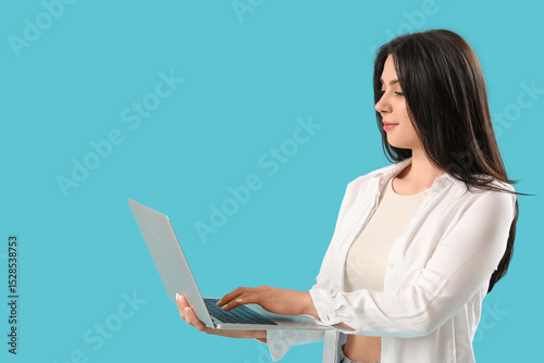Female programmer working w...