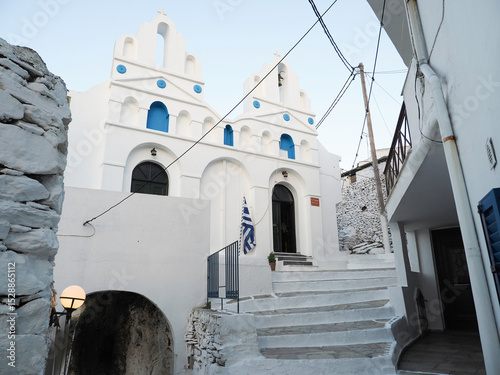 Fototapeta Naklejka Na Ścianę i Meble -  Beautiful townscape in Greece Kythnos island