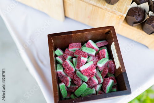 Postres, dulces, pasteles, repostería, gominolas, pastelitos, picapica, candy-bar, piruletas, caramelos