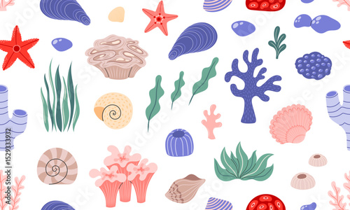 Seamless pattern Coral, seaweed and sea shells. Ocean exotic background with underwater seashells, plants, tropical coral-reef, starfish. Hand drawn vector illustration 