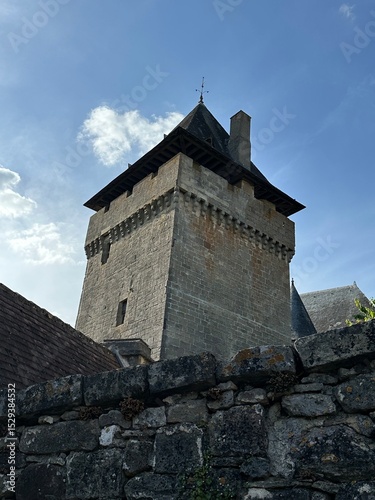 Tour du Château de Badefols-d'Ans