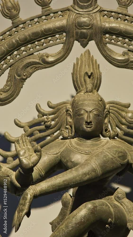 Vidéo Stock Statue Of Shiva Nataraja: Cosmic Dance Of Shiva. One Of ...