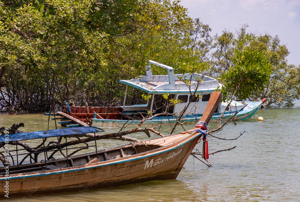 Obraz premium Railay Beach East Boats