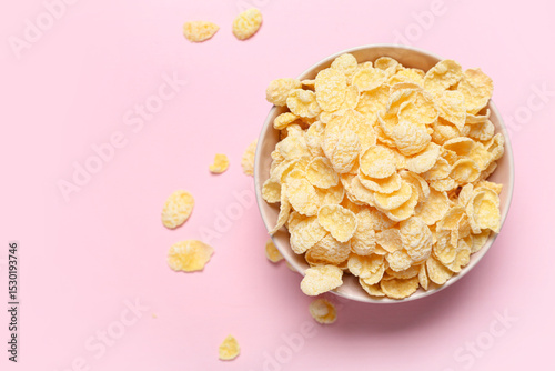 Crispy golden corn flakes i...