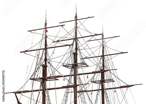 Fotografija A large ship with a tall mast and a white background