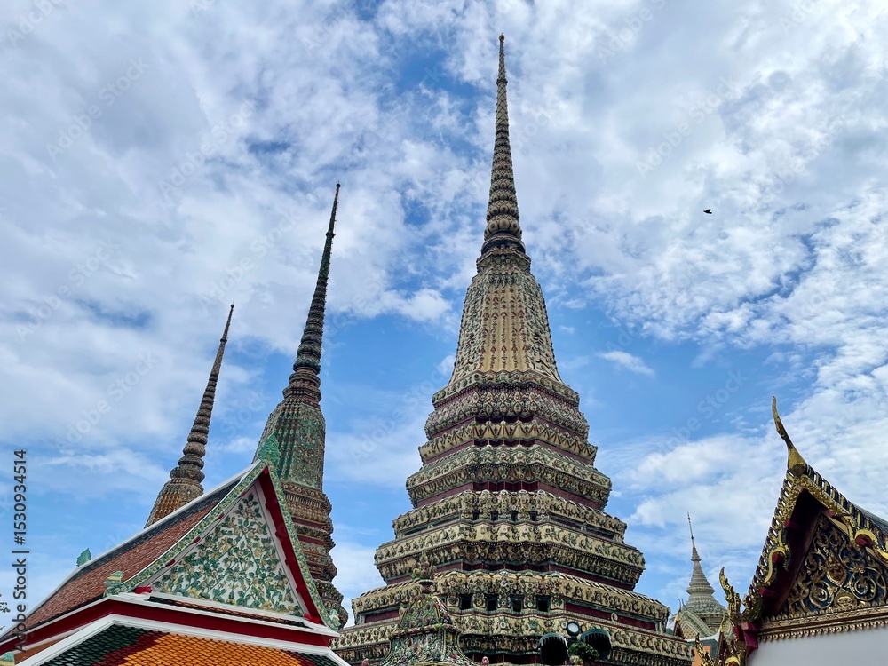 Fototapeta premium Wat Pho or Pho temple, an ancient temple, Buddha, Wat Phra Chetuphon Wimon Mangkhalaram, Buddhism, religion, architecture, exterior, Bangkok, Thailand, Thailand Destination