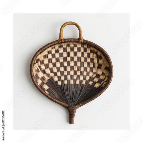Patterned Fan Wall Basket with Dual-End Loops for Light Use
