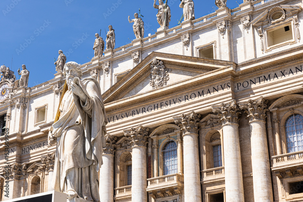 Fototapeta premium Building in the Vaticcan Plaza, Vatican City