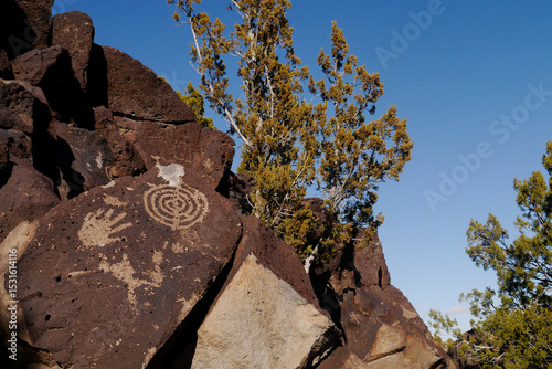 фотографія La Cieneguilla Petroglyphs, Hand and Spiral, New Mexico 2015