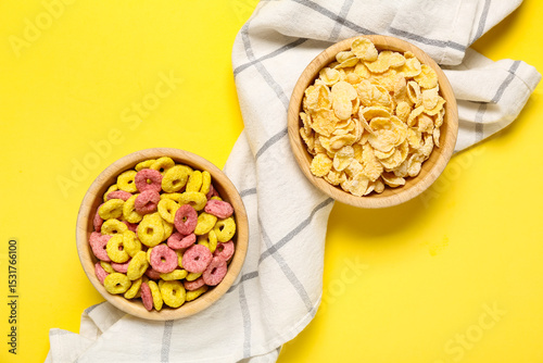 Wooden bowls with cornflake...