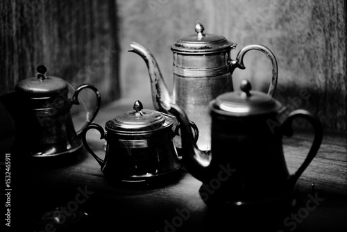 Fototapeta kuchenna Metal teapot for serving tea.