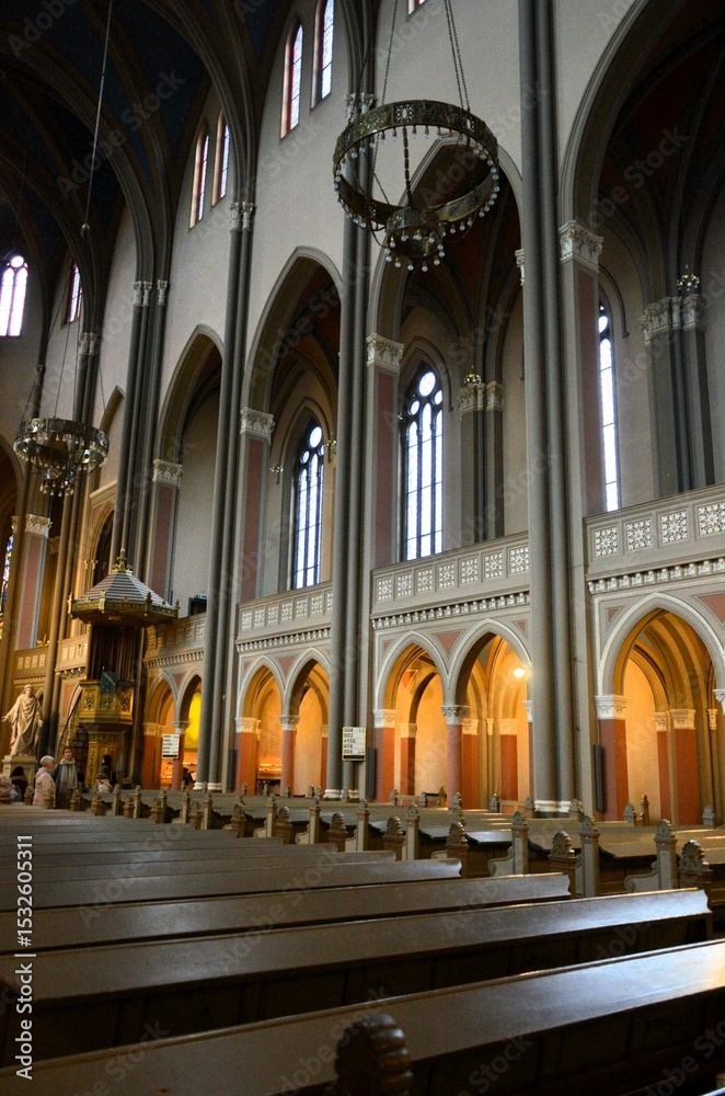 Fototapeta premium inside the famous Markt Kirche in Wiesbaden, a brick building in neo-Gothic style