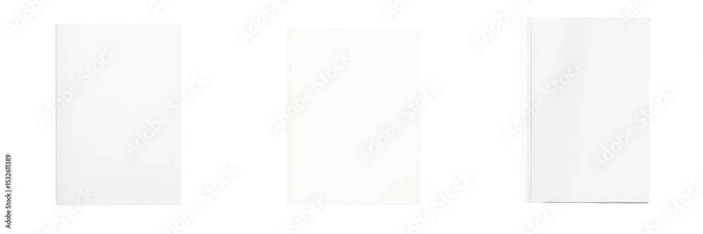 Fototapeta premium Three blank white paper pages displayed in various orientations isolated on a transparent background ideal for creativity and design purposes