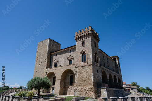 Crecchio, Abruzzo. The Ducal Castle De Riseis-D'Aragona