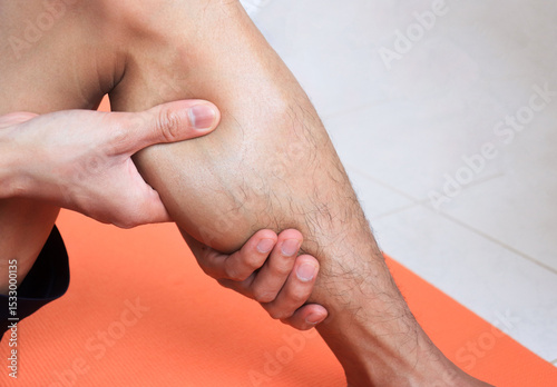 this man has a leg pain