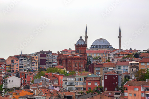 Canvas Print Panoramic view of Istanbul featuring the Phanar Greek Orthodox College and the Yavuz Selim Mosque, surrounded by vibrant residential buildings