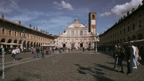 To take a walk in the center of Vigevano