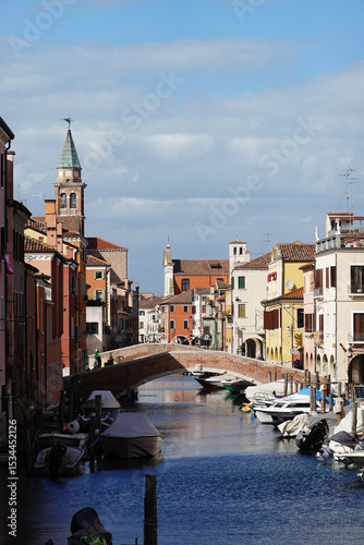 Fototapeta Naklejka Na Ścianę i Meble -  Old canals and streets in Chioggia, Italy