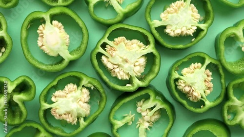 ピーマン　野菜　緑黄色野菜　緑