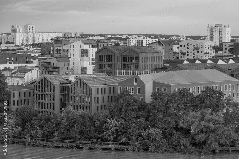 Fototapeta premium Morgenstimmung an der Garonne bei Bordeaux