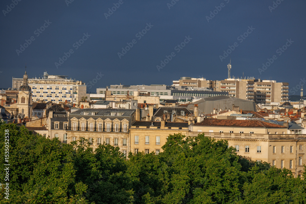 Fototapeta premium Bordeaux an der garonne in Frankreich