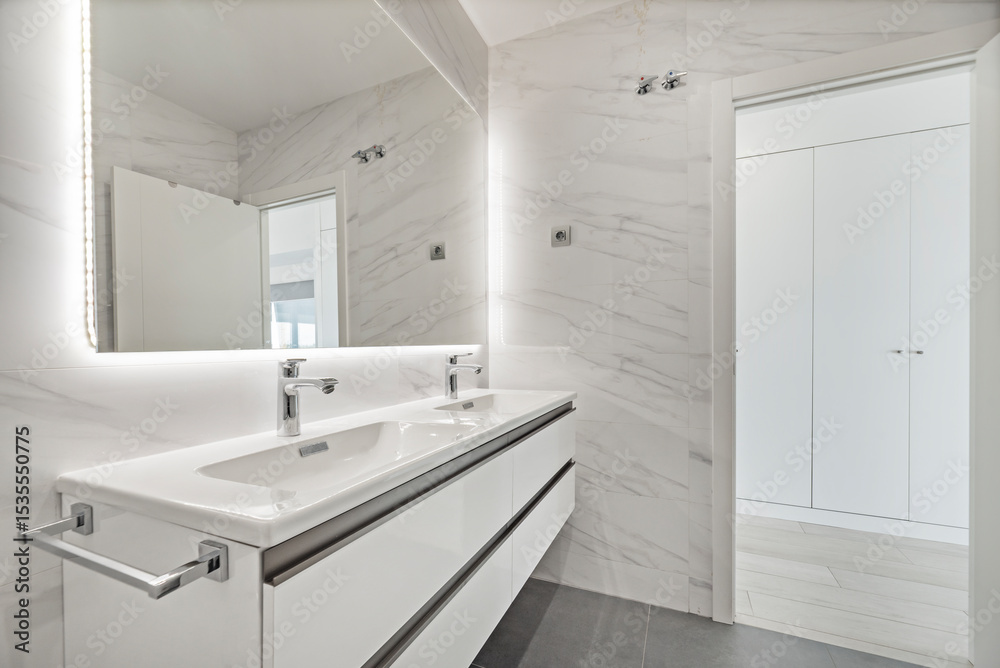 Ceramic remains a classic, but now options such as solid surface, resin, natural stone, glass, and even metal Ceramic remains a classic, but now options such as solid surface, resin, natural stone, glass, and even metal