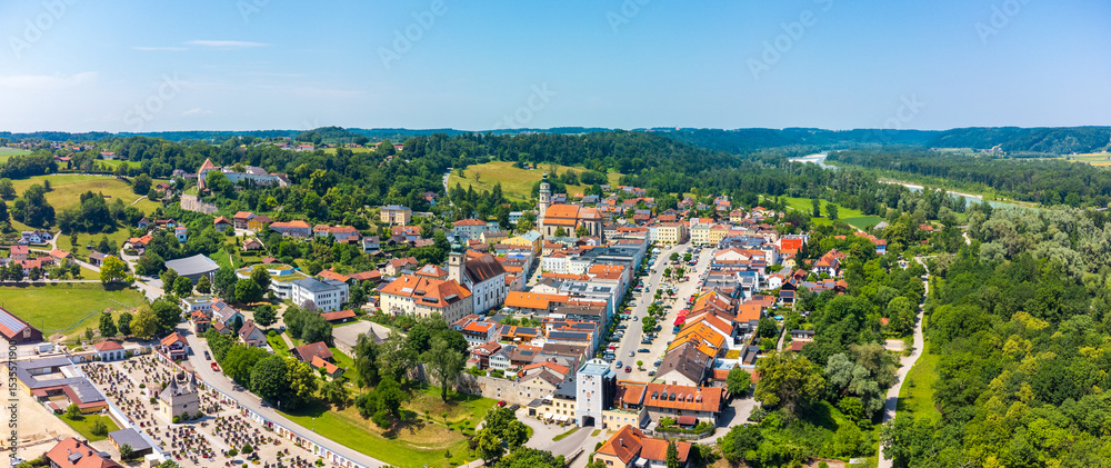 Obraz premium City of Tittmoning, Bavaria, in summer