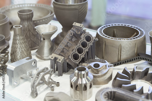 Samples produced by printing a 3D printer from a metal powder
