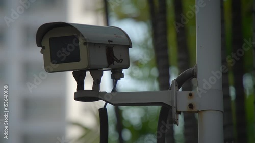 Using outdoor surveillance cameras effectively to monitor security in various environments