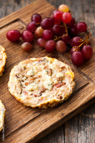 Mini quiches with bacon and mushrooms