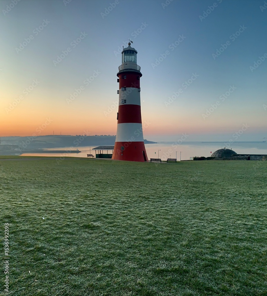 Fototapeta premium Lighthouse at sunrise