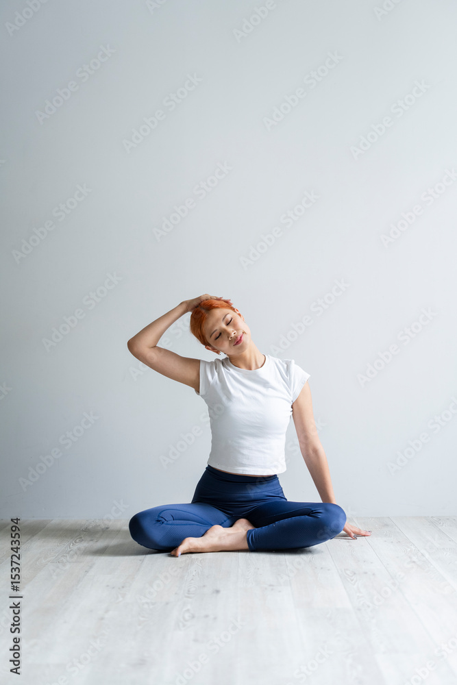 Fototapeta premium フィットネスをする女性